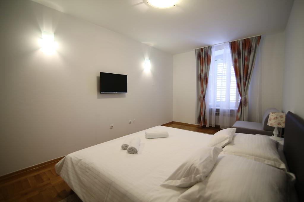 A&G Apartments Zara Esterno foto