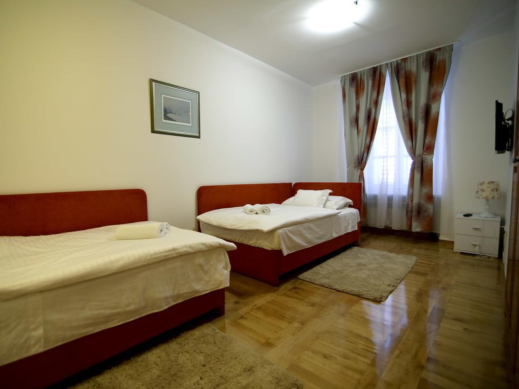 A&G Apartments Zara Esterno foto